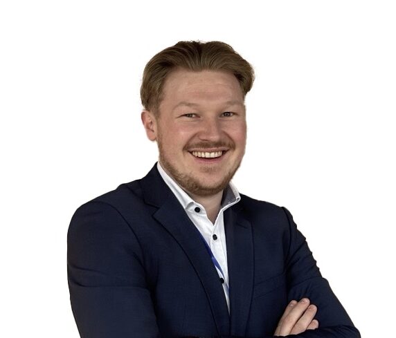 Marco Bulacher- Auditor